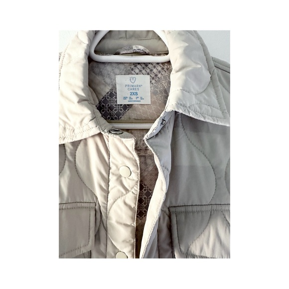 Oversized Quilted Jacket - Picture 2 of 6